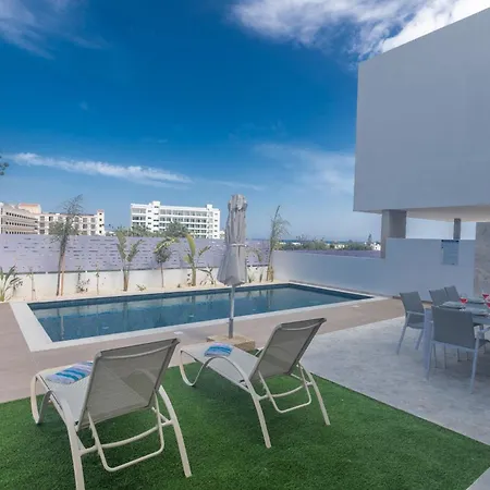 Aqua Aq05 * Protaras