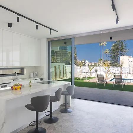 Aqua Aq05 * Protaras